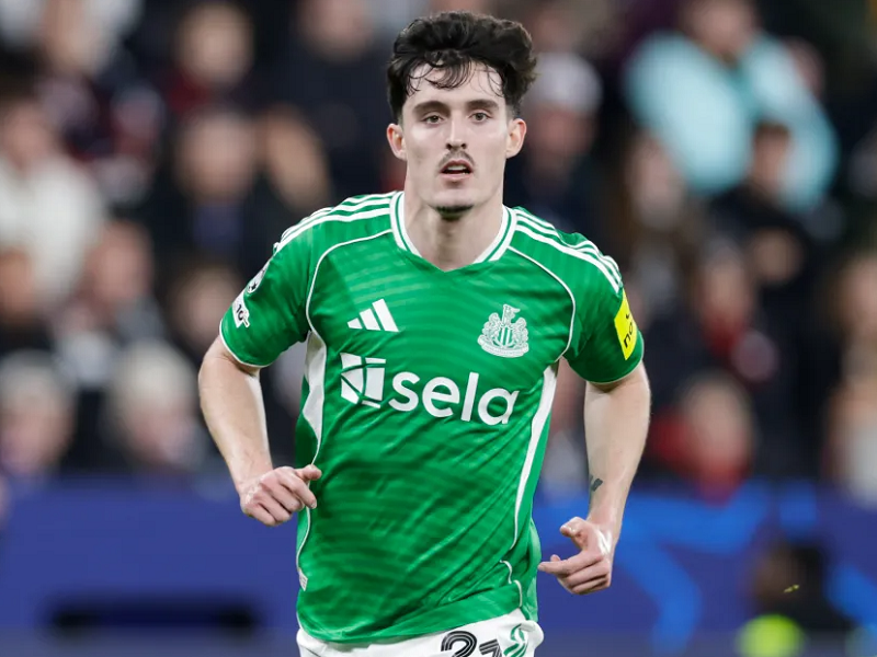 arsenal-len-phuong-an-thay-the-ben-white-livramento-lot-tam-ngam