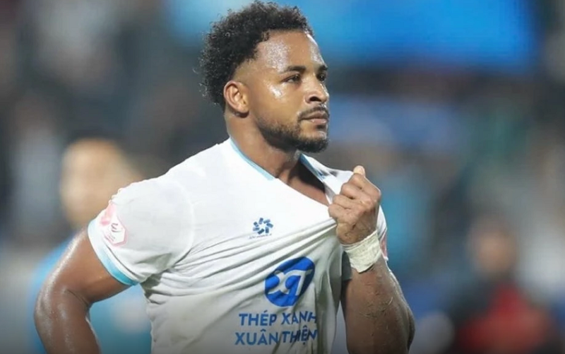 cap-doi-xuan-son-hoang-hen-hua-hen-bung-no